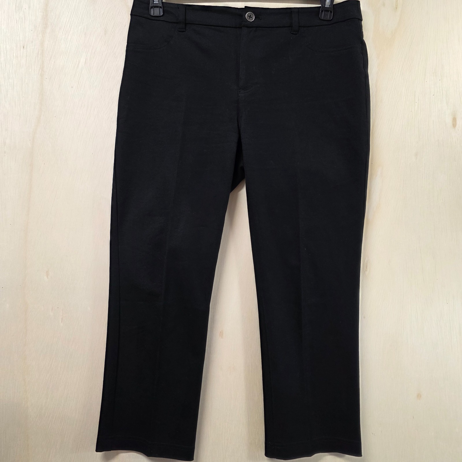 Chico’s Black Stretch Crop Pants Cotton Blend Straight Leg Size 1 US Medium
