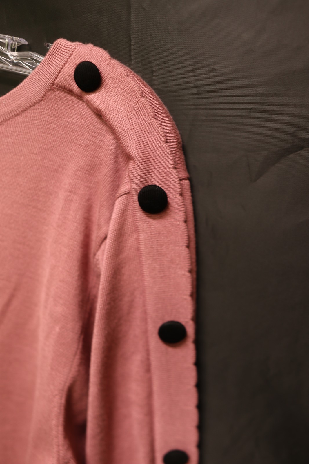 Carmen Marc Valvo Dusty Rose Button Sleeve Sweater Women’s Medium