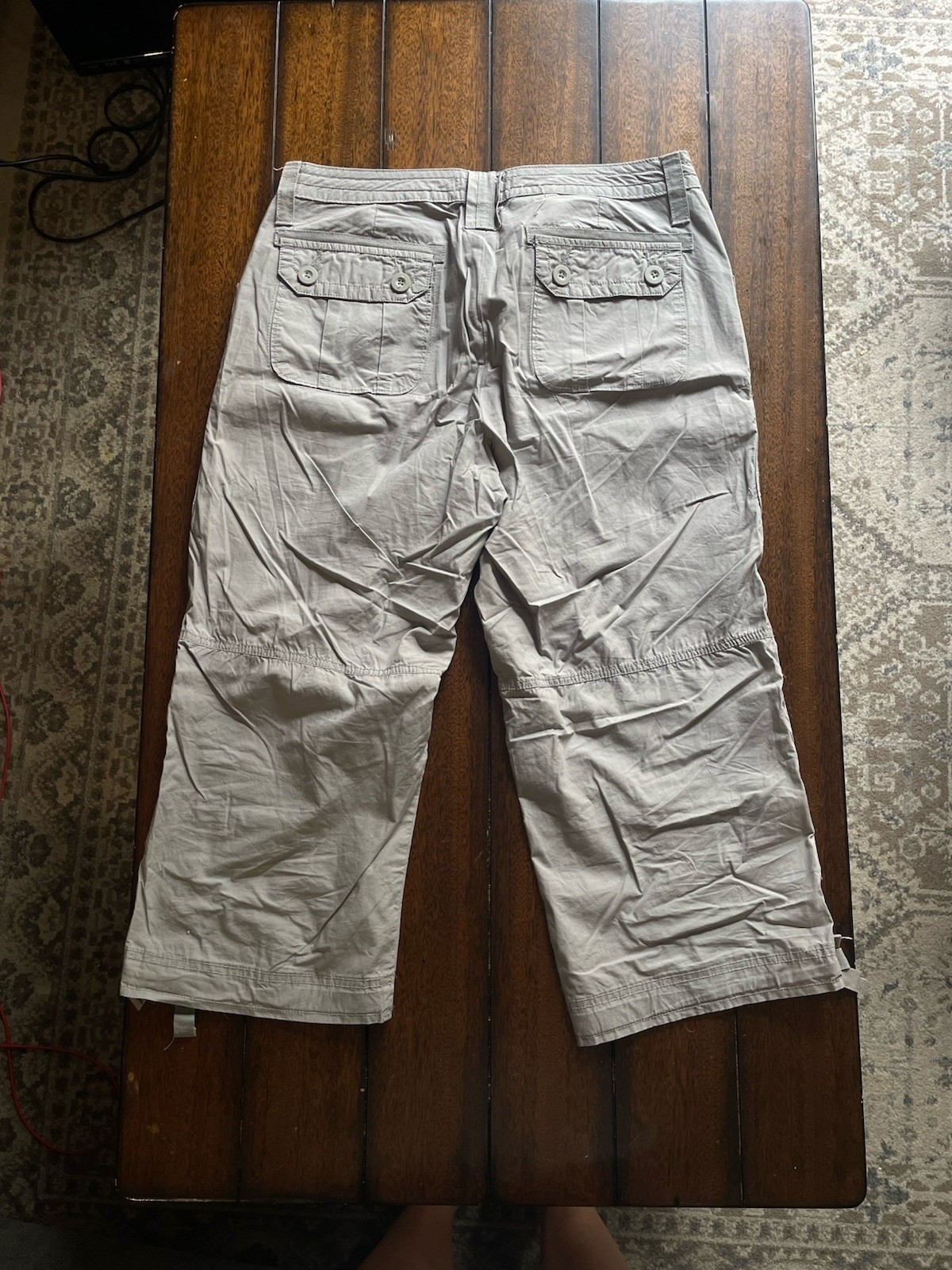 Natural Reflections Women’s Gray Solid Cargo Capri Pants Size 12 Regular