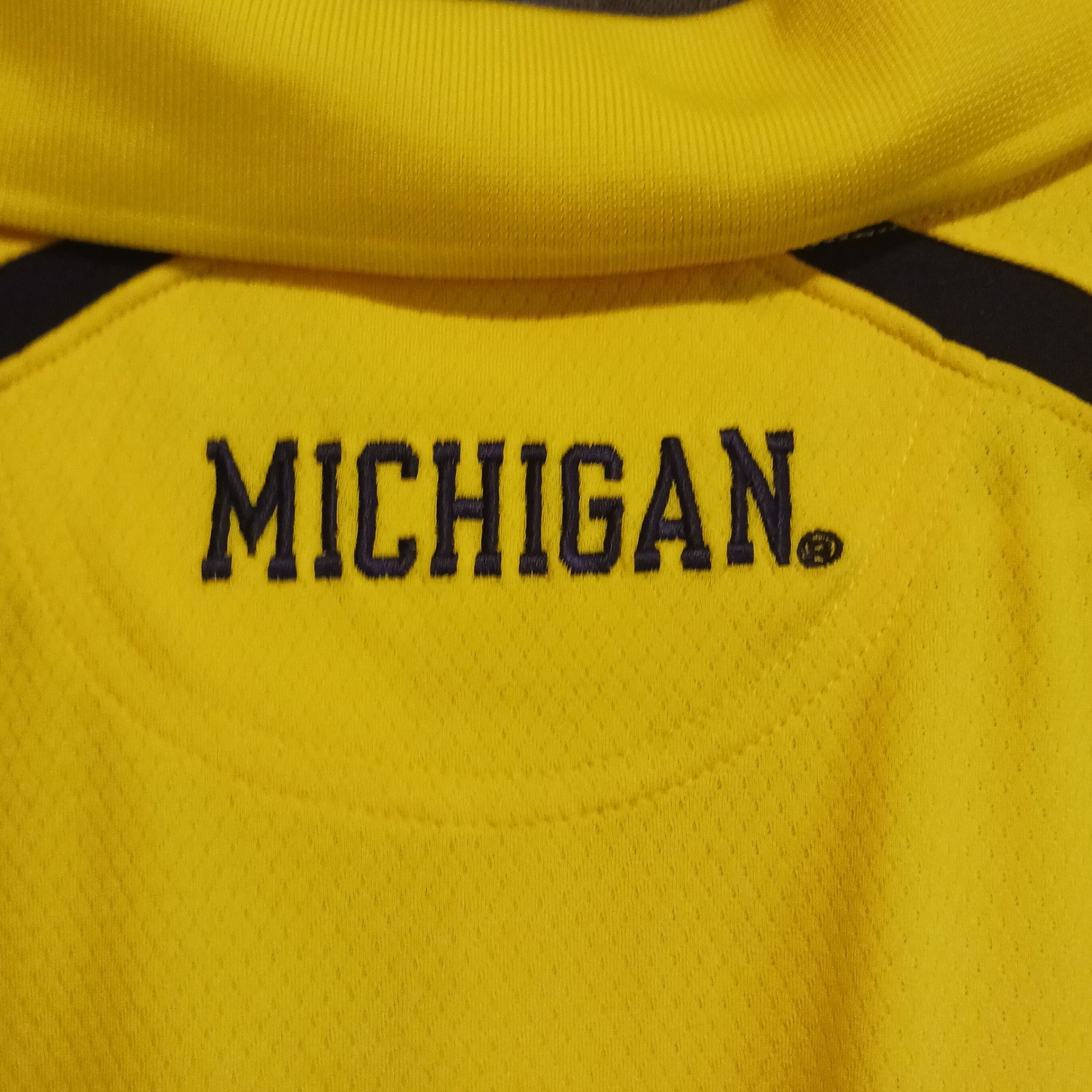 NWT Michigan Wolverines Knights Apparel NCAA Polo Shirt Mens Medium Yellow