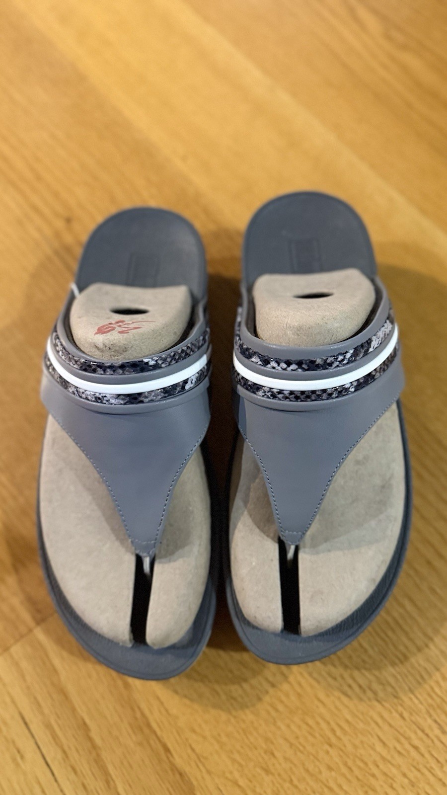 FitFlop Lulu Sandals Women Size 8/39