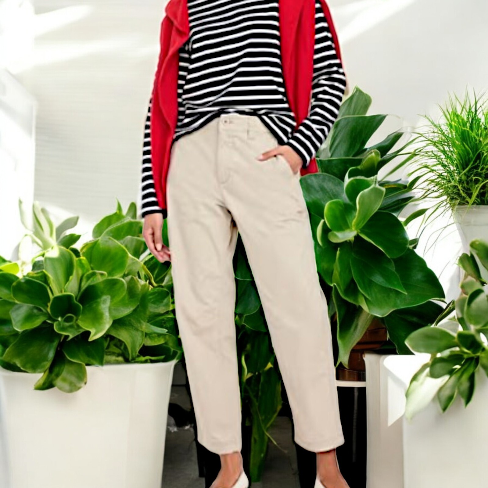 Old Navy High-Waisted OGC Chino Pants for Women – SZ L – Black or Tan