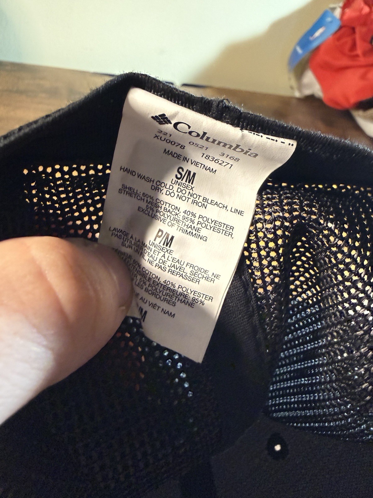 Columbia Black Trucker Hat Unisex Solid Casual Mesh Back Stretch Size S/M