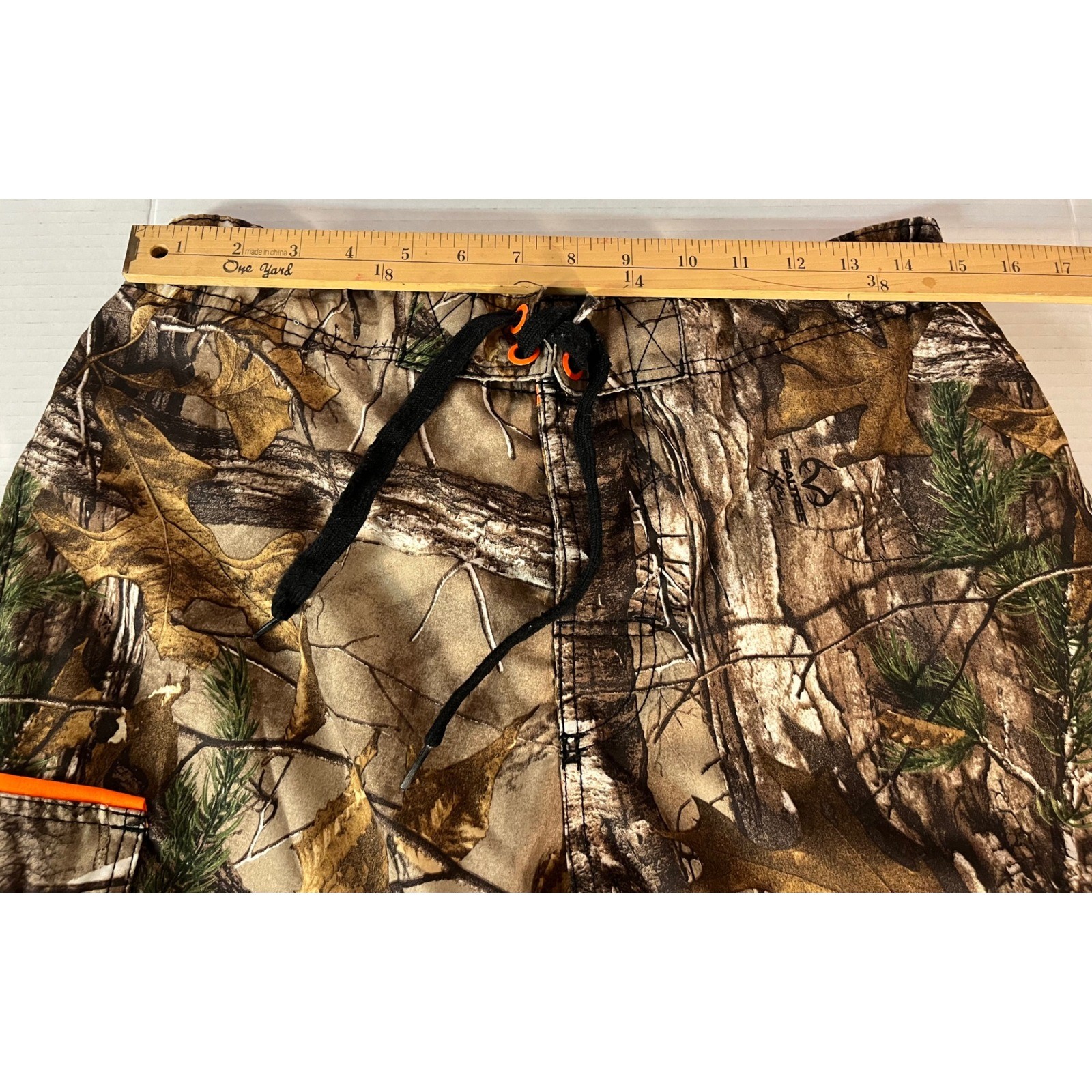 Realtree Swim Trunks Men’s M Camo Board Shorts Cargo Pocket UM17222V