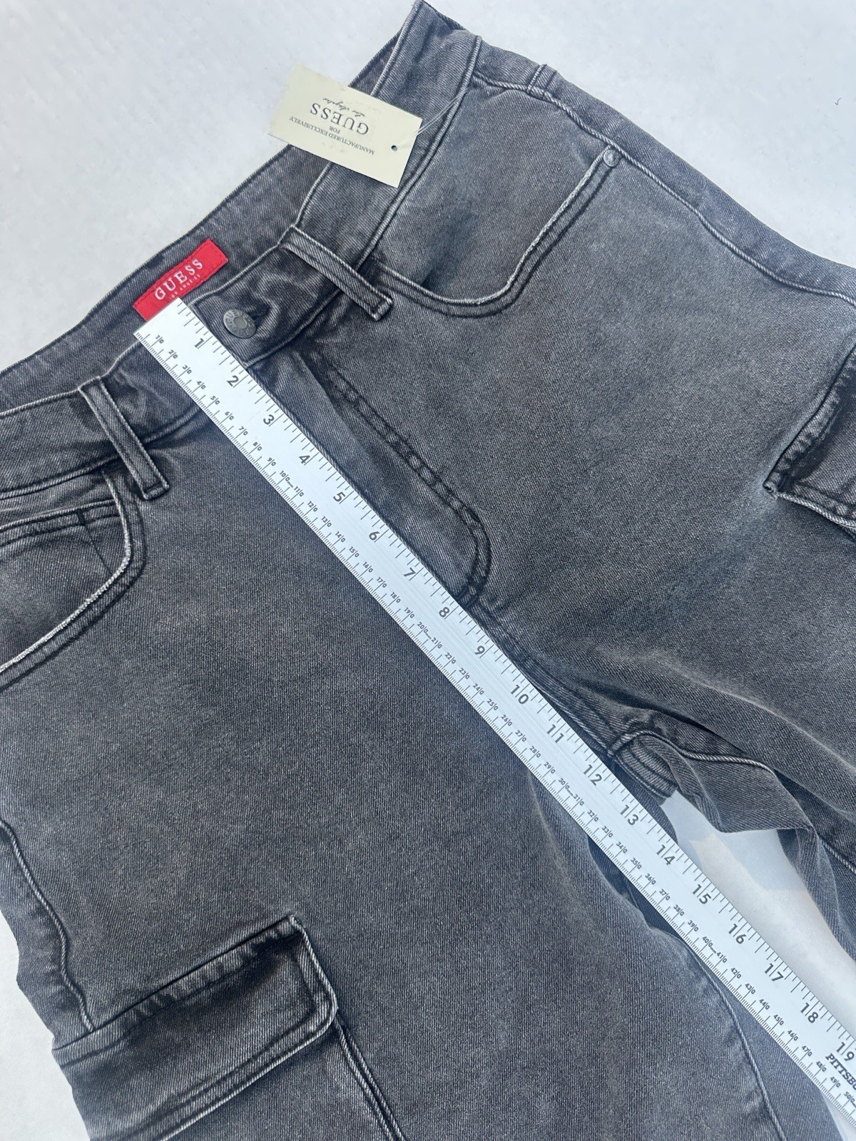 GUESS Men’s Gray Charcoal Wash Denim Cargo Shorts size 32