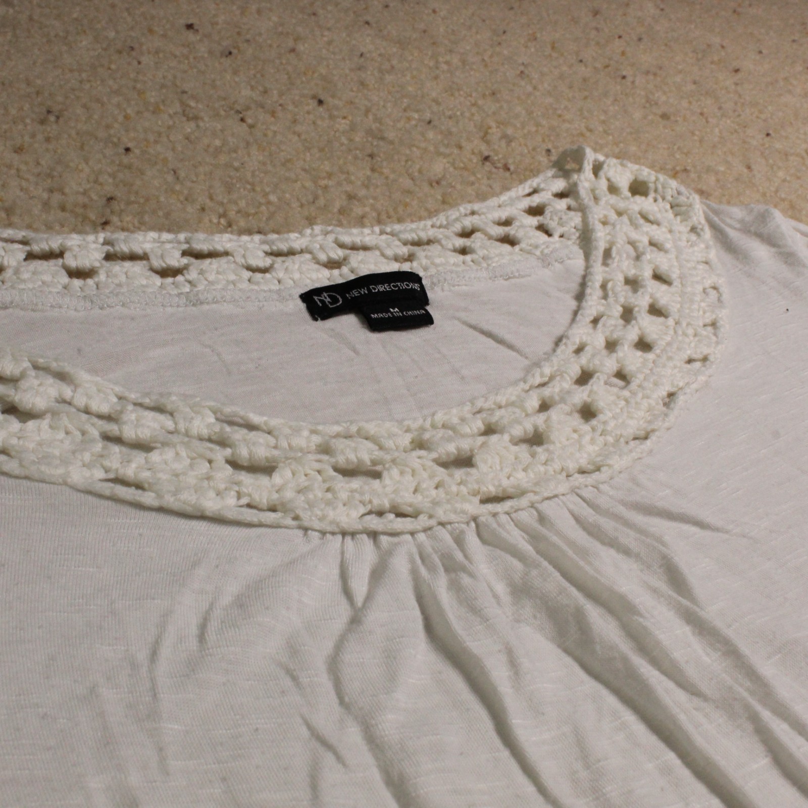 New Direction White Bell Sleeve Blouse M Boho Flowy Knit Lightweight Top