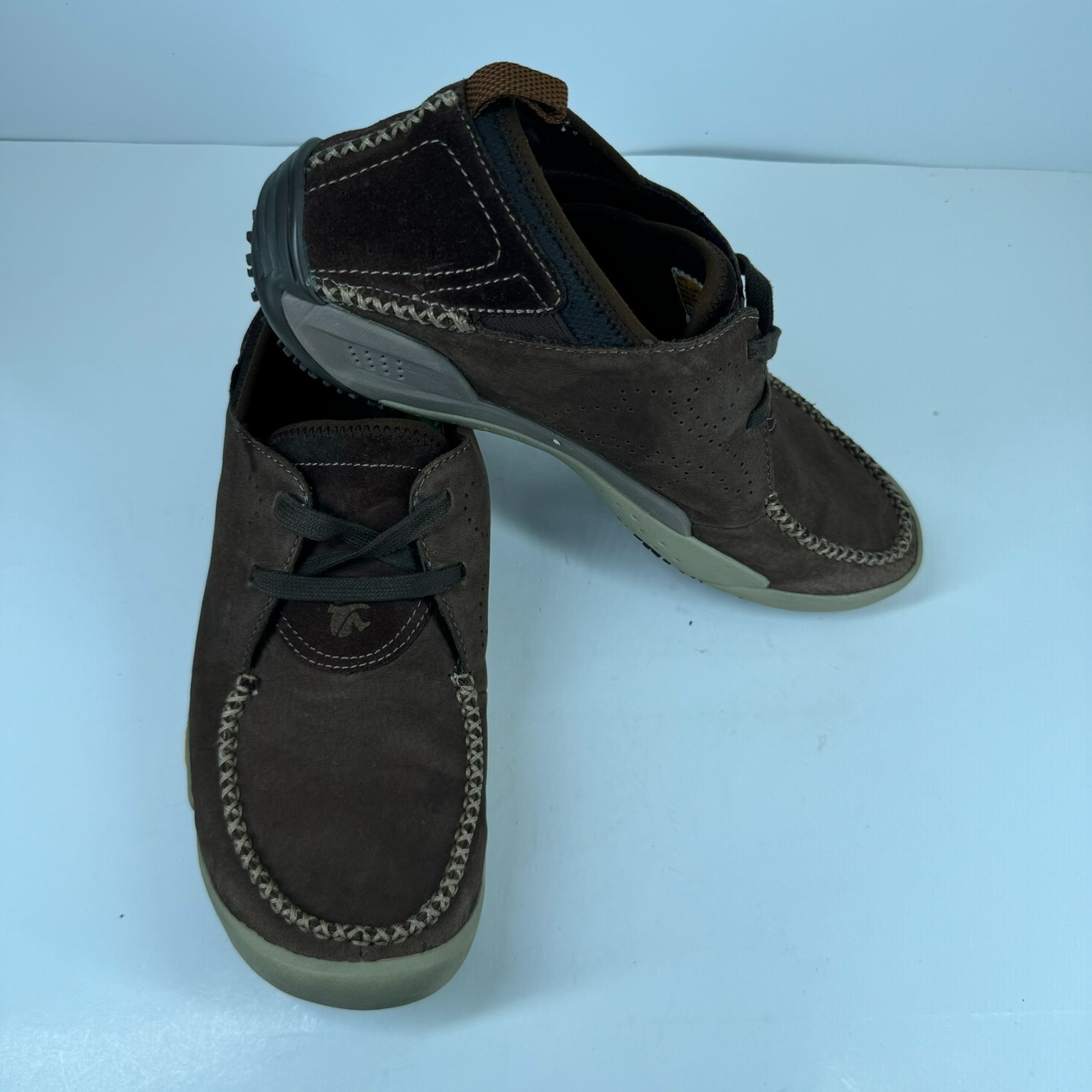 Cushe Baja Chill Men’s US 11 Dark Brown Suede Oxford Loafers Vibram Sole UM00131