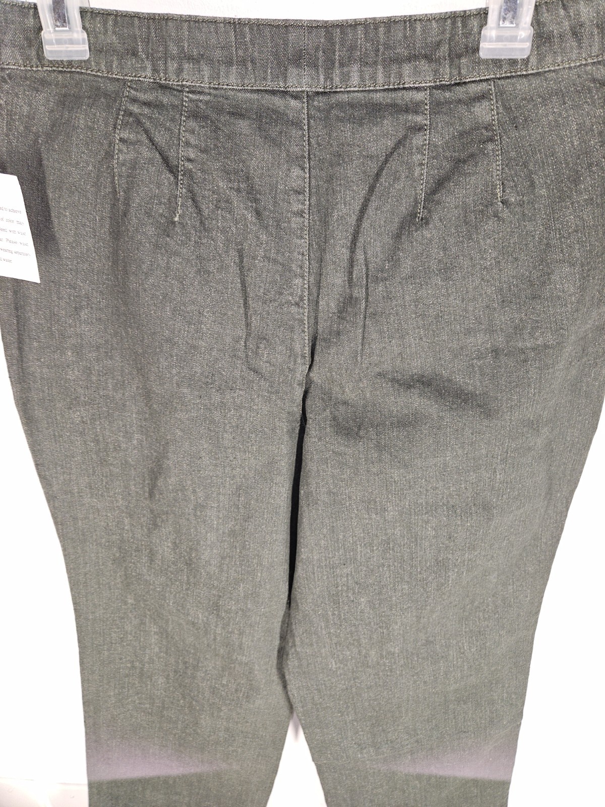 D & CO GREEN PANTS WOMENS SIZE 12 NWT 99% Cotton 1% Spandex