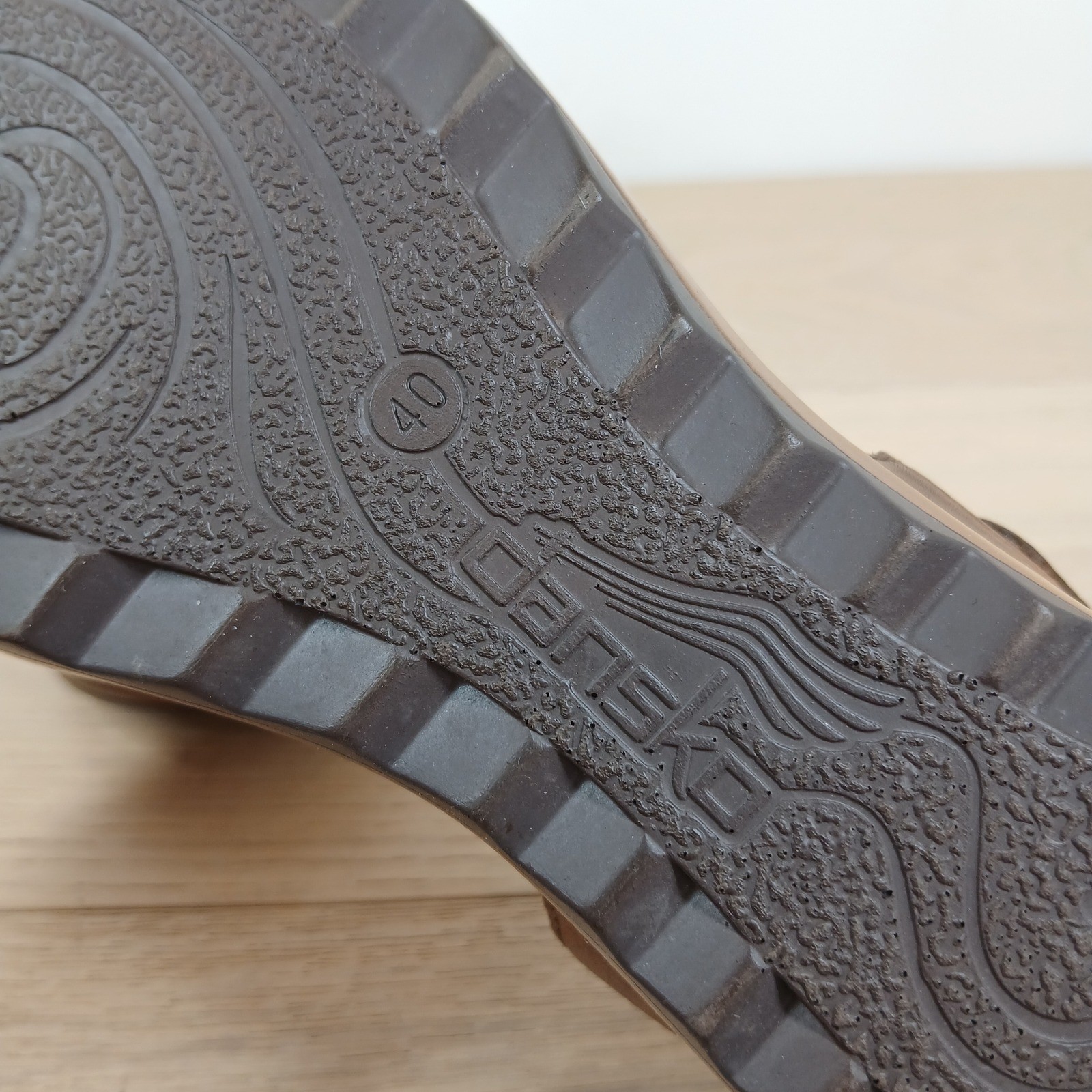 Dansko Wedge Sandals Women’s 9.5 Reece Tan Brown Leather Floral Laser Cut