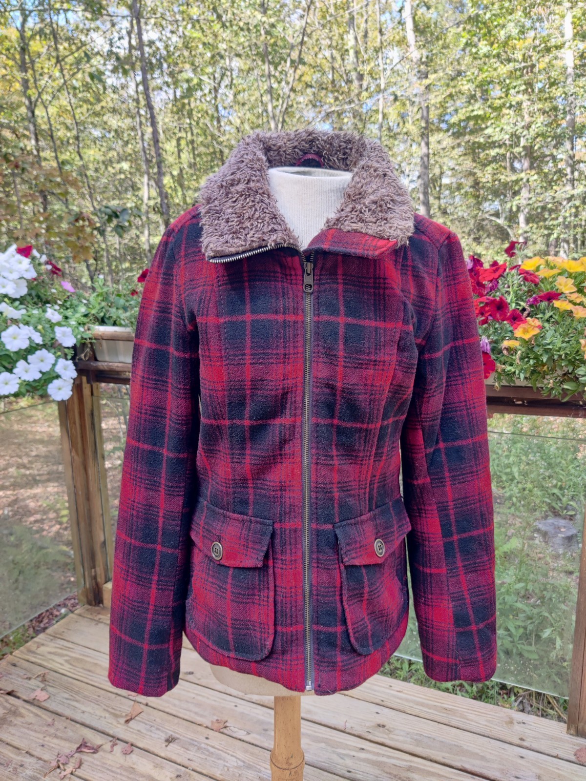 H&M LOGG Plaid Wool Blend Jacket Womens 10 Pockets Faux Fur Trim Full Zip Tartan