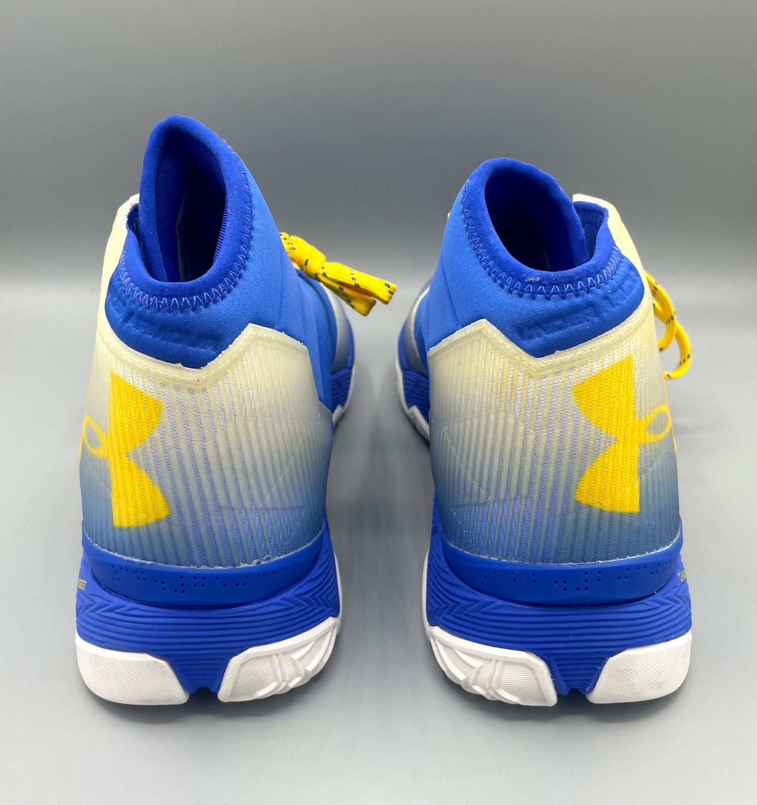 NEW Under Armour Curry 2.5 73-9 Size 10, 1274425-103 Blue/ White/Yellow Shoes