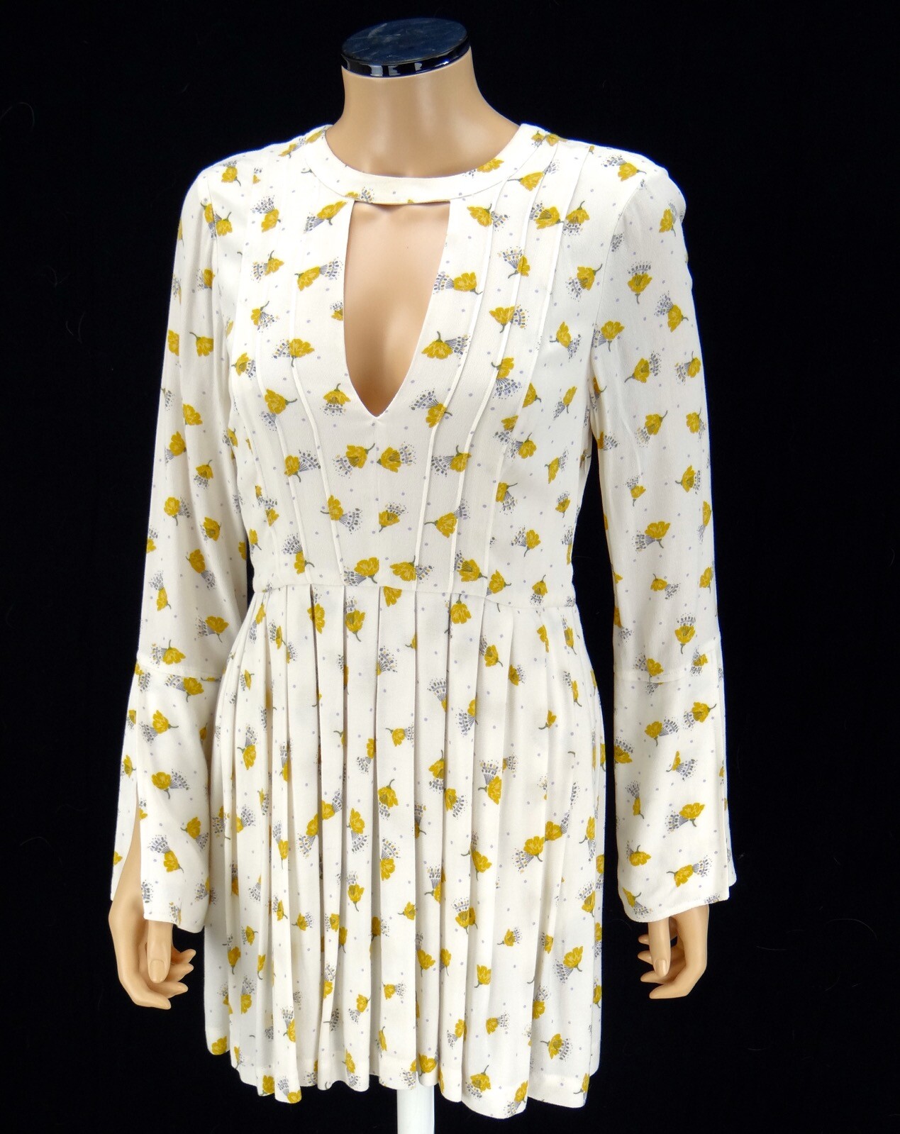 FREE PEOPLE Dress Tegan SIZE 6 Ivory Mustard Floral Combo Pleated Mini