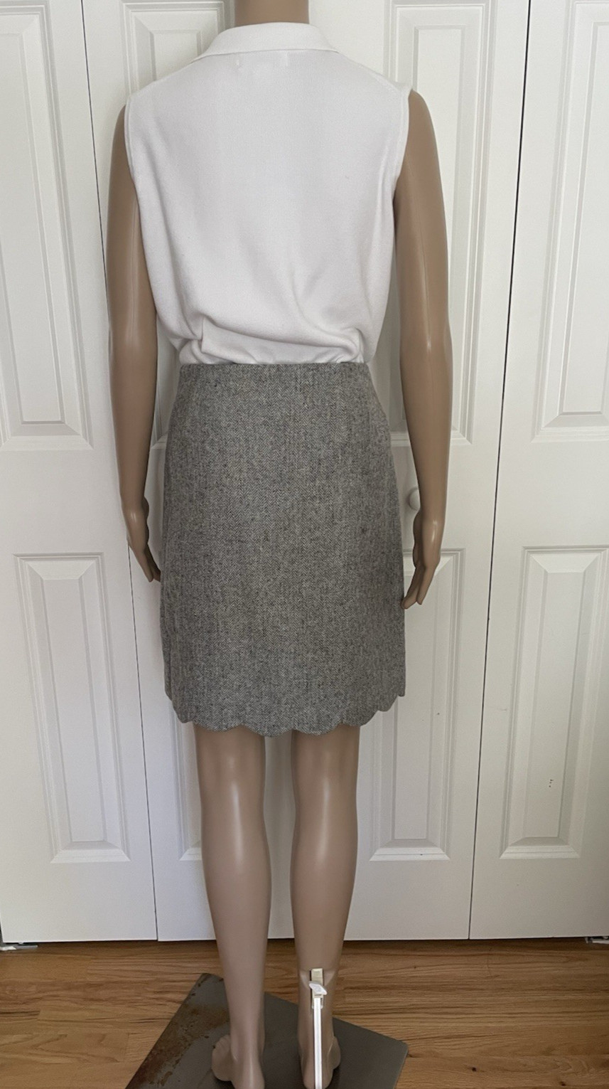 Talbots 12P Gray Herringbone Wool Viscose Blend Scalloped Hem Pockets Skirt