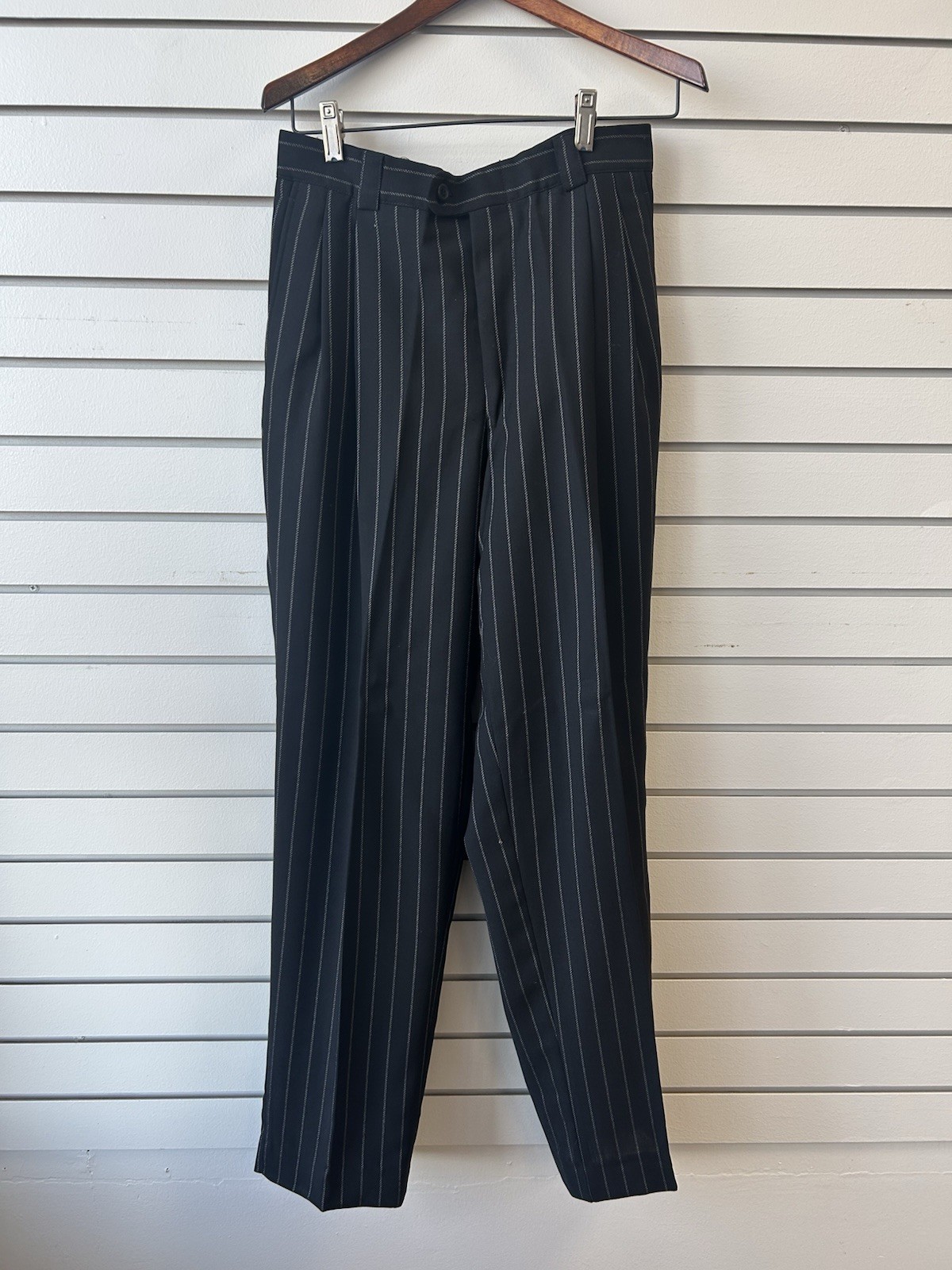 Men’s Pinstriped Vintage Versace Classic V2 2 Piece Suit
