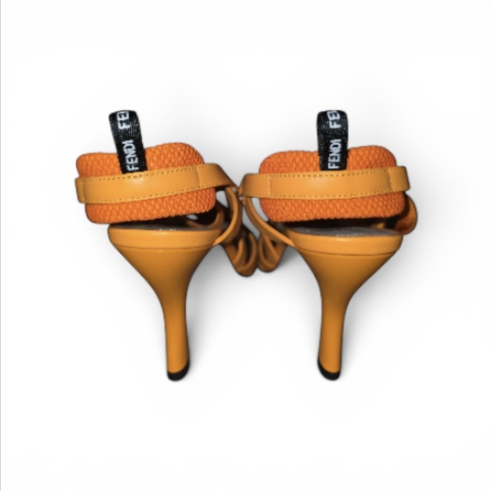 Fendi Colibrì Slingback Pump in a vibrant orange colorway EU 35 US 5