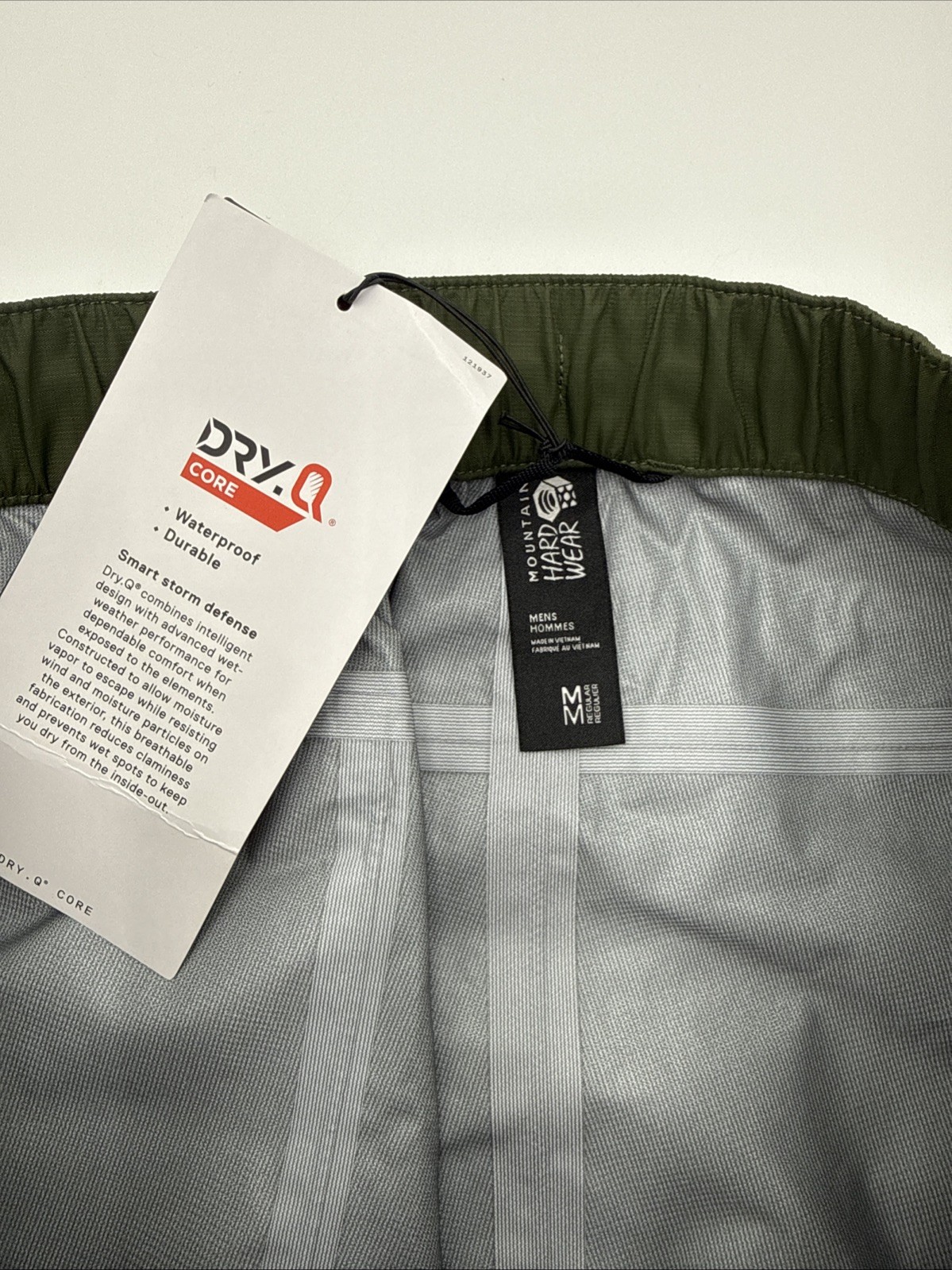 $150 Mountain Hardwear Men’s Threshold Pants – Green – Medium – New With Tags