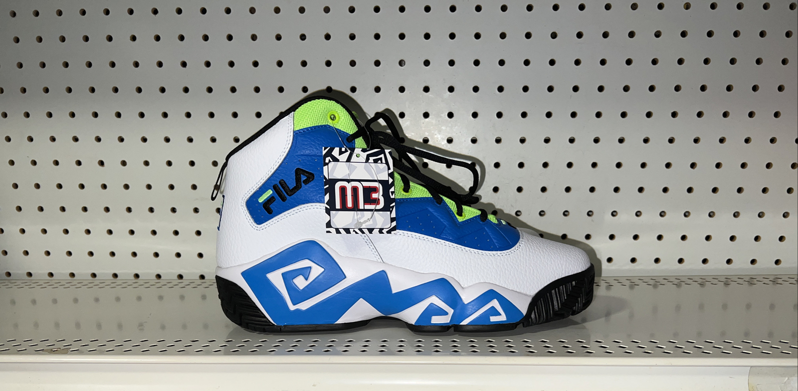 FILA MB Mens Basketball Shoes Size 9.5 White Blue Neon Green Jamal Mashburn
