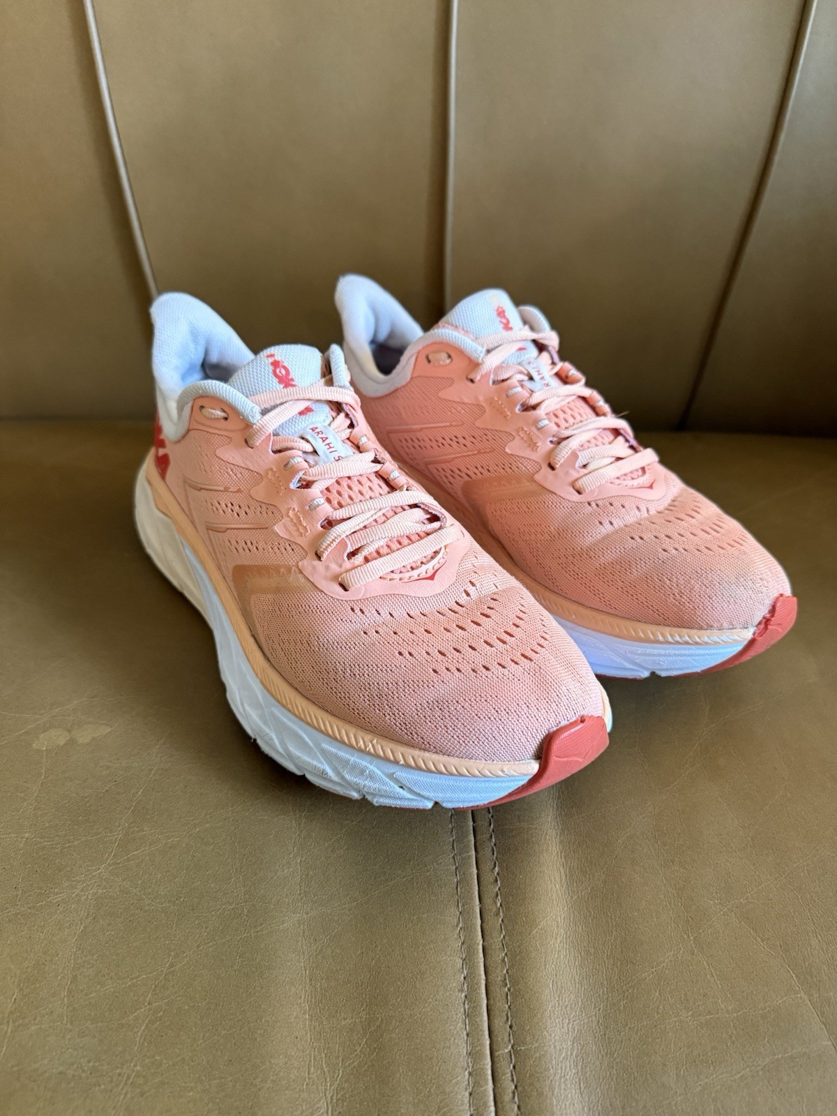 HOKA Arahi 5 Women’s Size 8.5B Pink Coral Running Shoes Sneakers 1115012 EUC