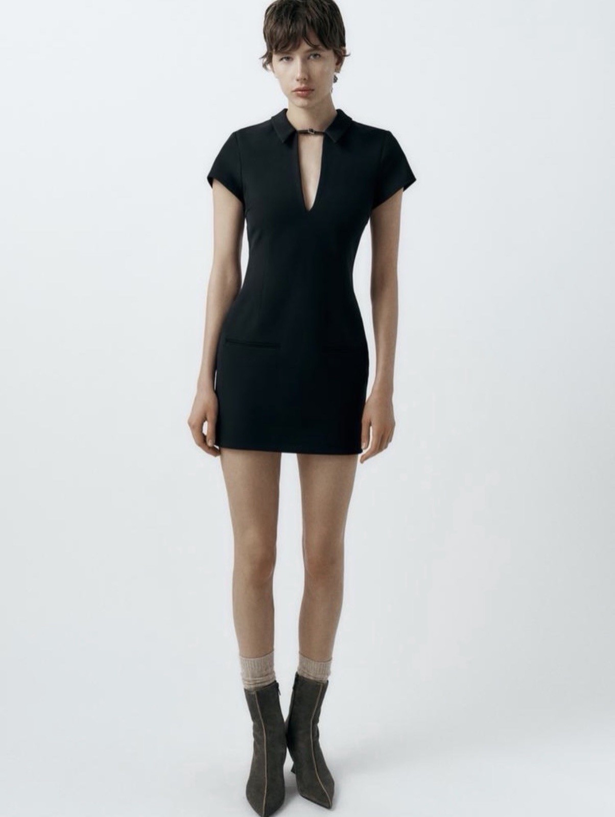 Nwt Zara Black Slim Fit Short fitted Dress with Turn-Down Collar size M