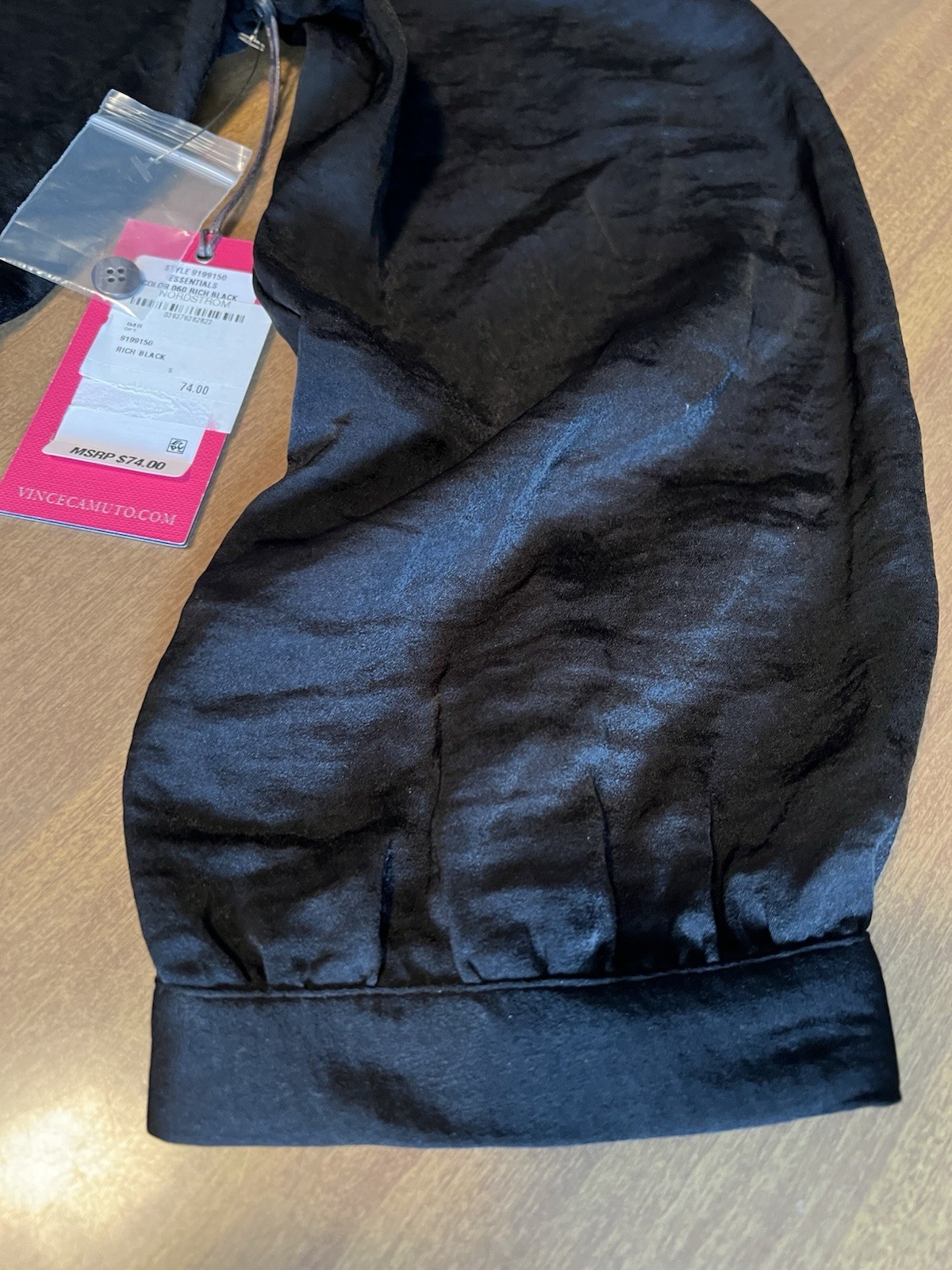Women’s Vince Camuto Black Silky/ Jersey Long Sleeve Popover Blouse Top Size S