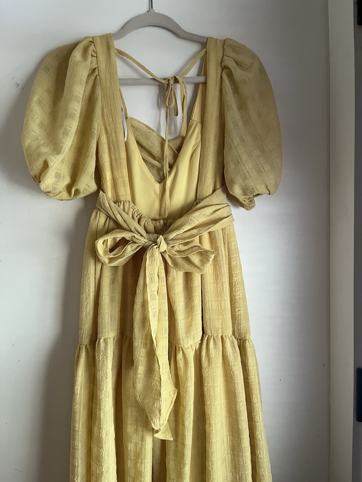 Lulus Yellow Puff Sleeve Smocked V-Neck Tie Waist Midi Dress Womens Size S