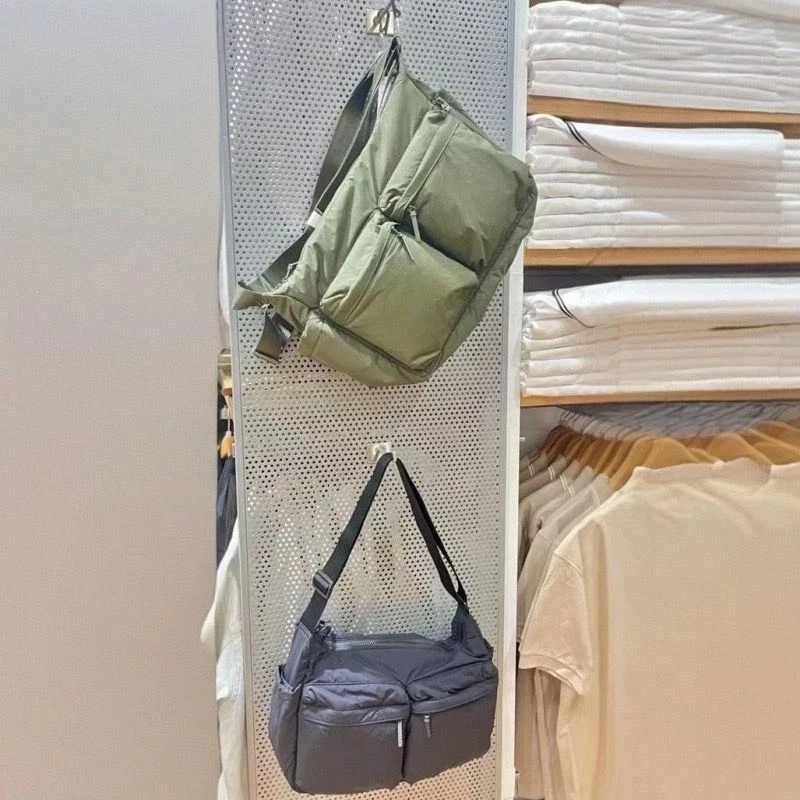 Casual Multi-pocket Messenger Bag Men Women Shoulder Bag Travel Sport Bag