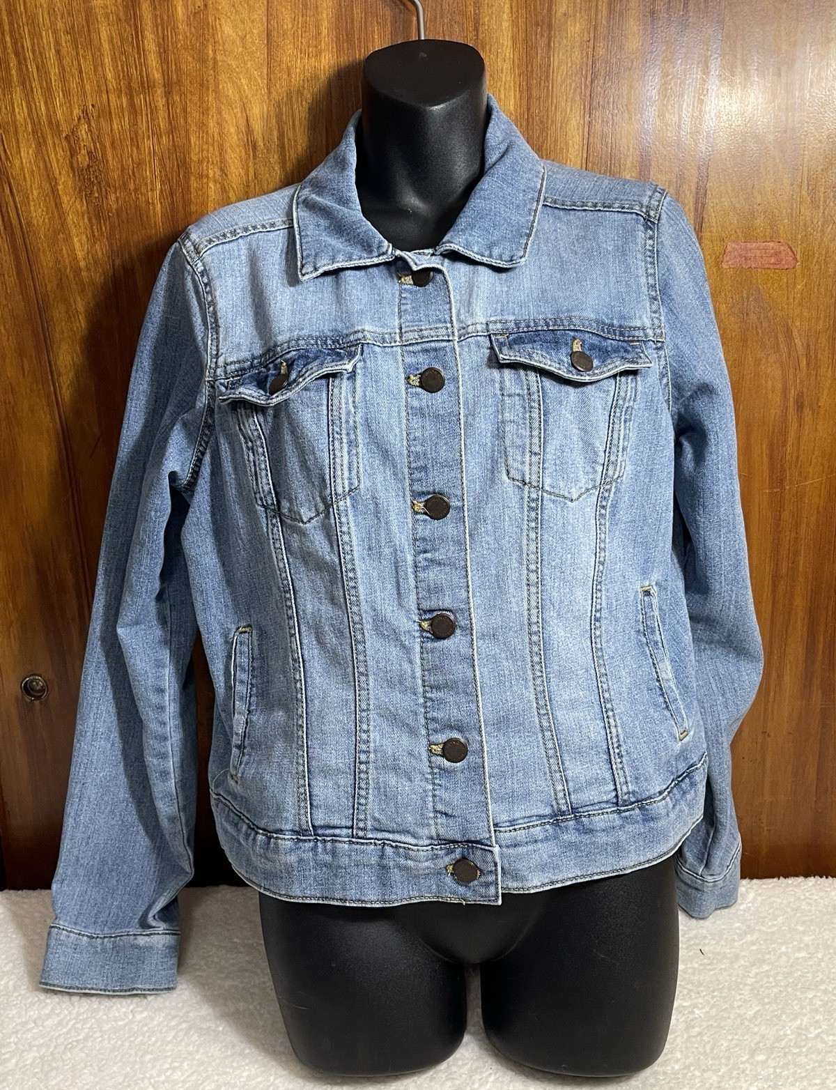 Sonoma Goods For Life Classic Denim Jacket Women’s Large Light Wash Jean Jacket
