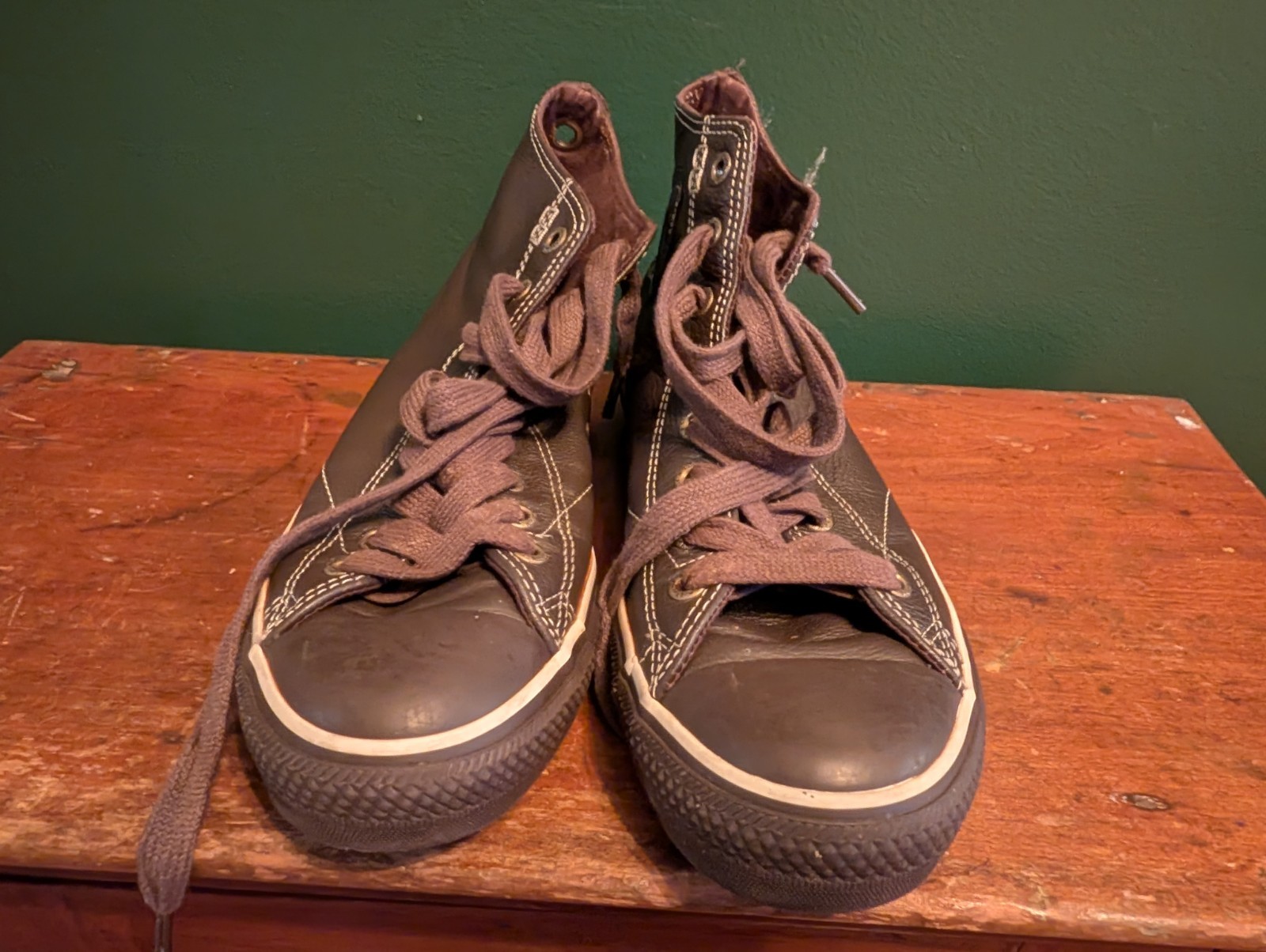 Converse All Star High-Top Leather Sneakers – Dark Brown – Men’s Size 9
