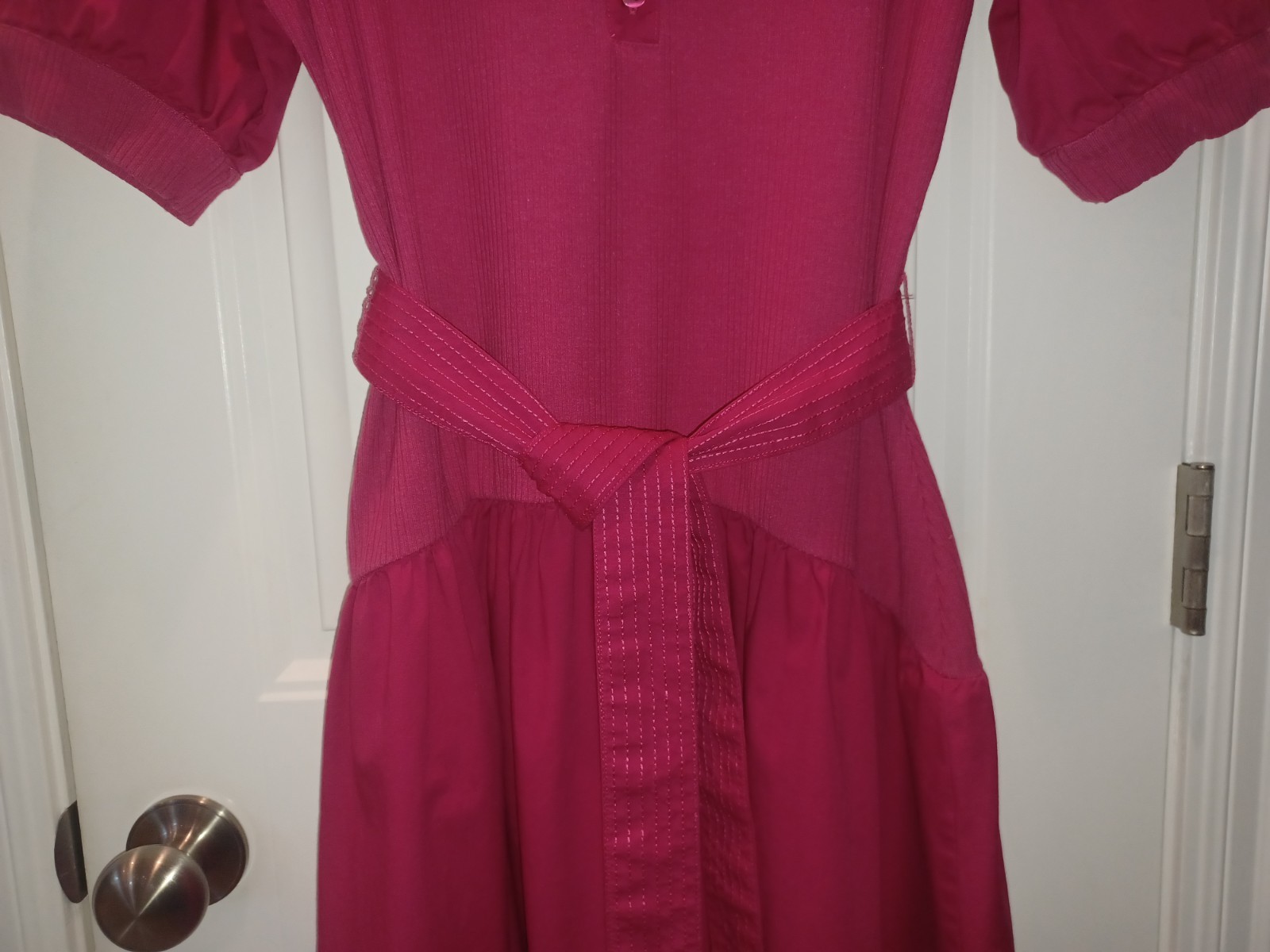 Ladies Draper James “Celeste” Mixed Media Dress Raspberry Pink Size Med. EUC!
