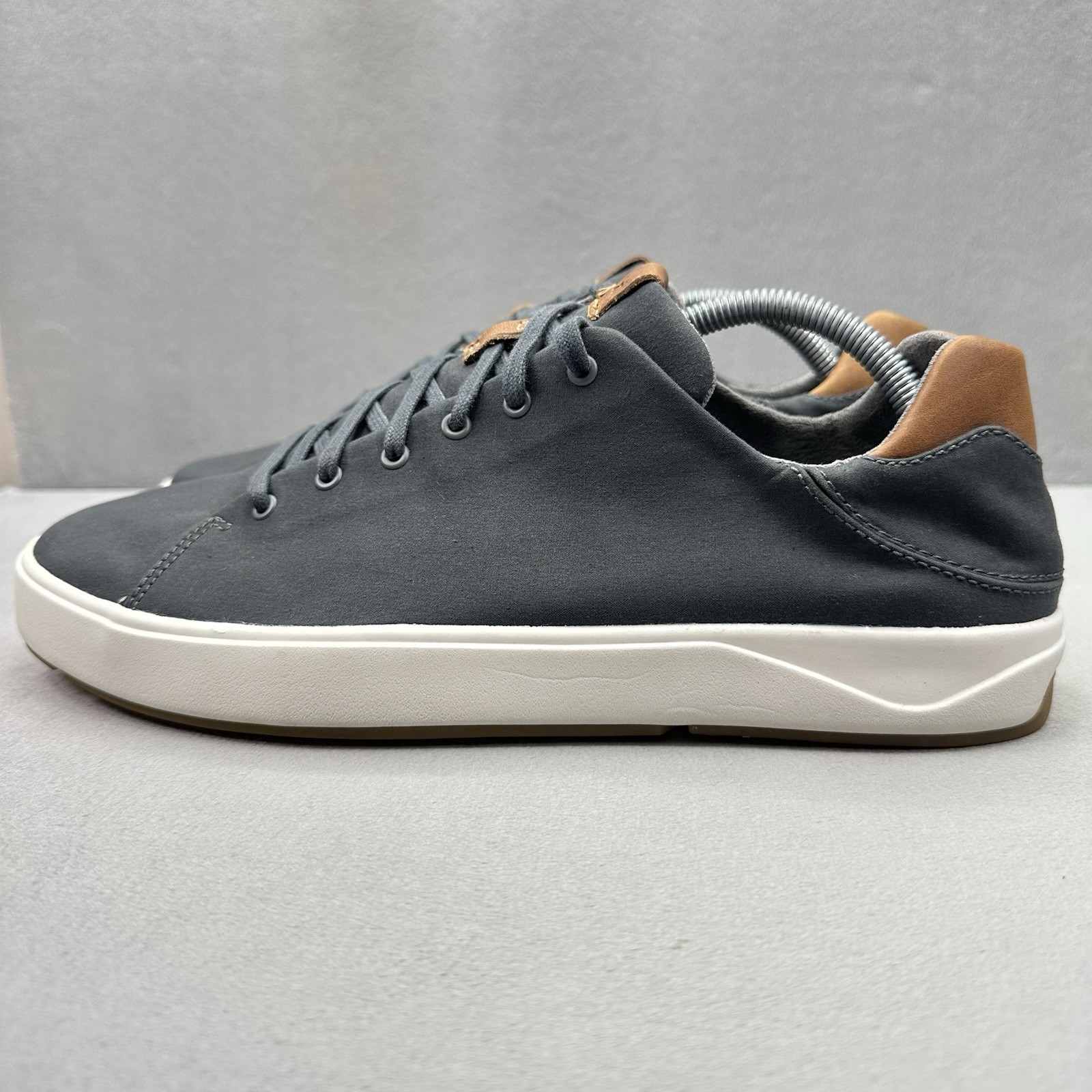 OluKai Lae’ahi Li Mens Size 10 Shoes Charcoal Gray Canvas Comfort Sneakers
