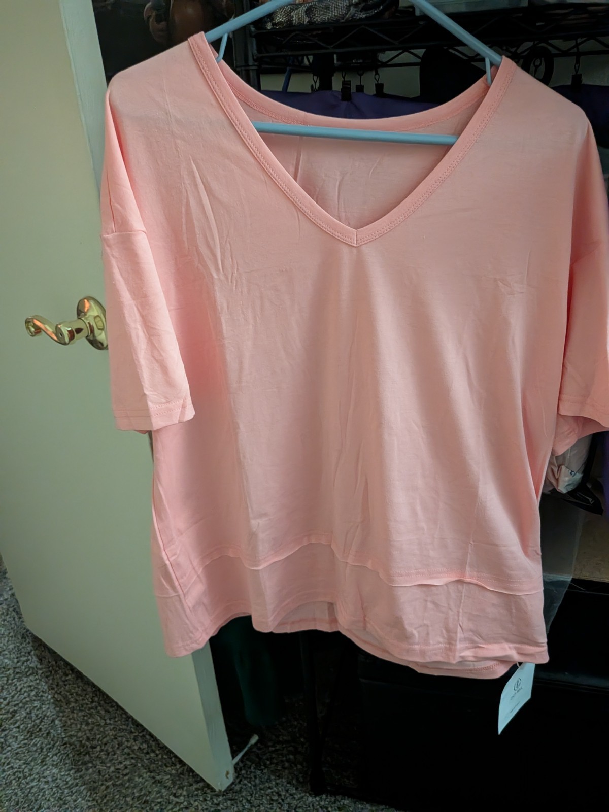 Cicy Bell Women’s Pink Solid V-Neck Short Sleeve Knit Pullover T-Shirt M