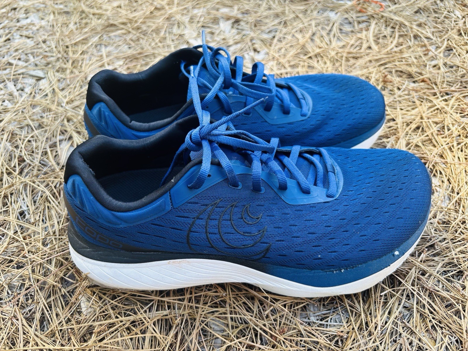 Topo Athletic Atmos Men’s Size 11 ‘Navy/White’ Running Shoes 5MM Drop