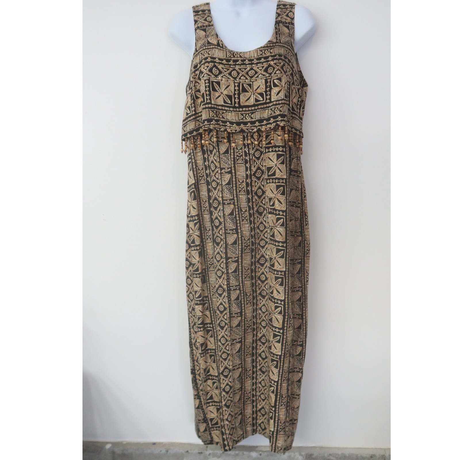 Um & Company Midi Dress Size 13 / 14 Hawaiian Tribal Print Beaded Fringe