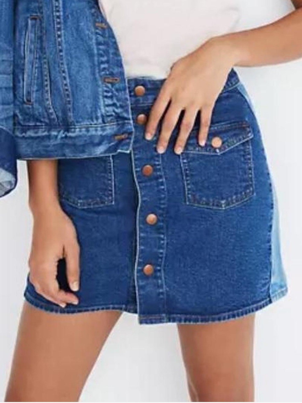 Madewell Two-Toned Blue Button-Front Denim Mini Skirt