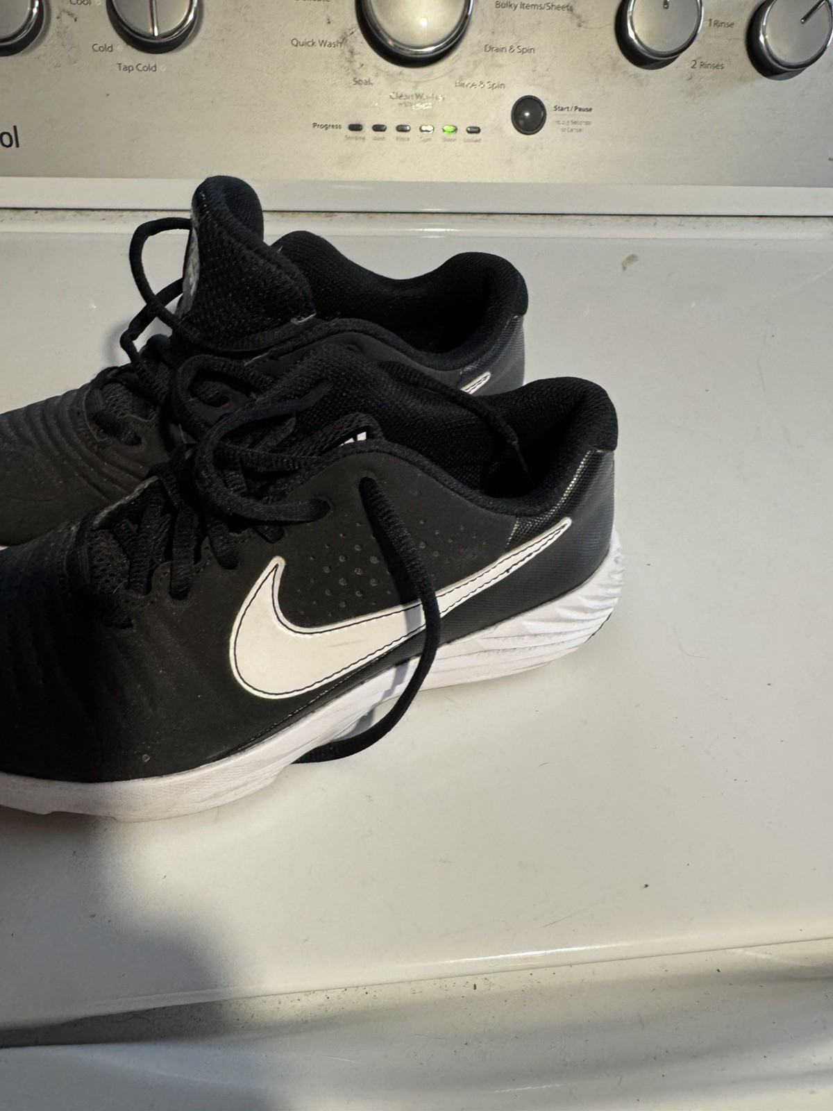 Nike Youth Golf Shoes Black White Size 4.5Y CK0625 Spikeless Athletic Sneakers