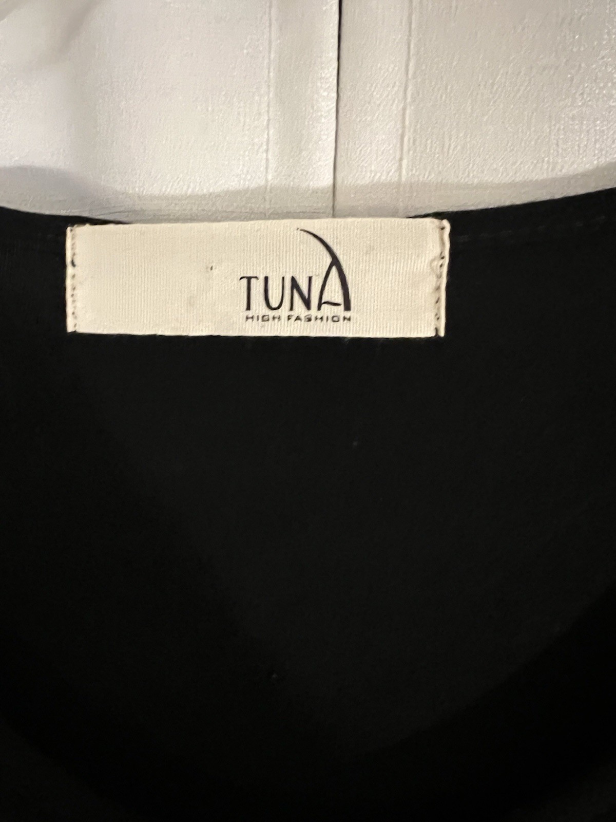 Tuna Women’s Black Solid Long Sleeve Scoop Neck Tunic Pullover Top Sz S