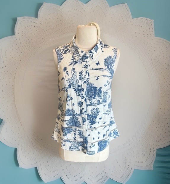 Avara Harper Top Off White Blue Button Down Sleeveless New