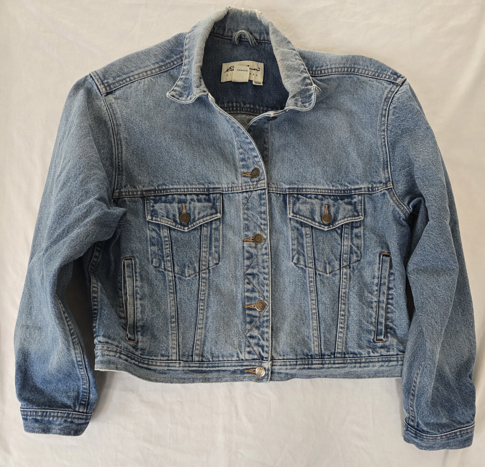 Eddie Bauer Denim Jacket Men’s XL Blue Button Up Collared Light Wash Vintage 90s
