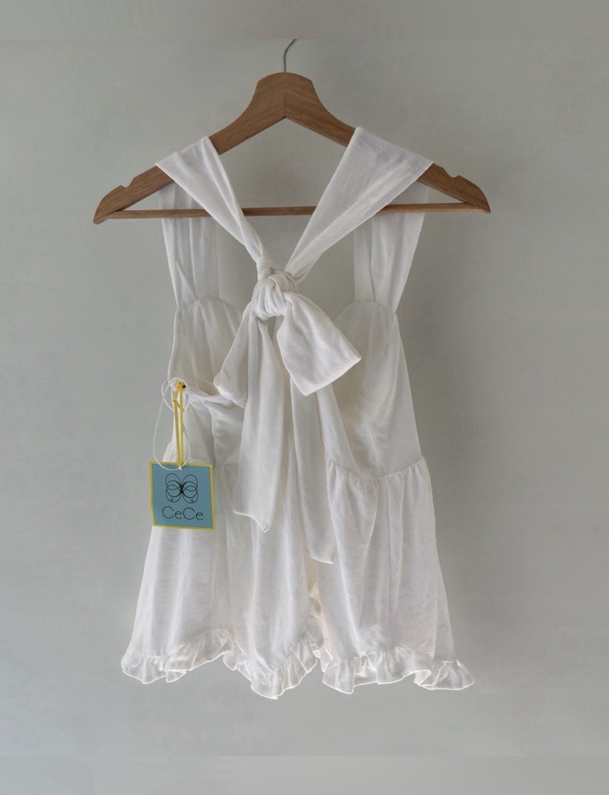 CeCe White Knot-Back Ruffle Top Size M Sleeveless Blouse New NWT Summer Spring