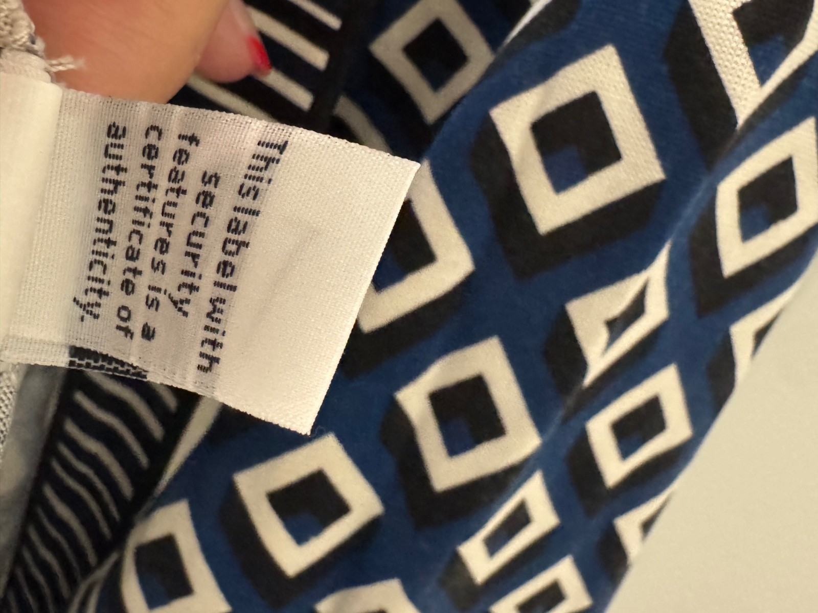 Diane von furstenberg wrap dress, size 2, 100% silk