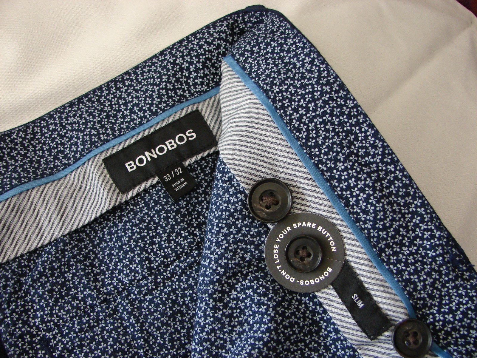 NWOT Navy Blue Slim Fit Stretch Italian Chinos from Bonobos, Size 33 X 32