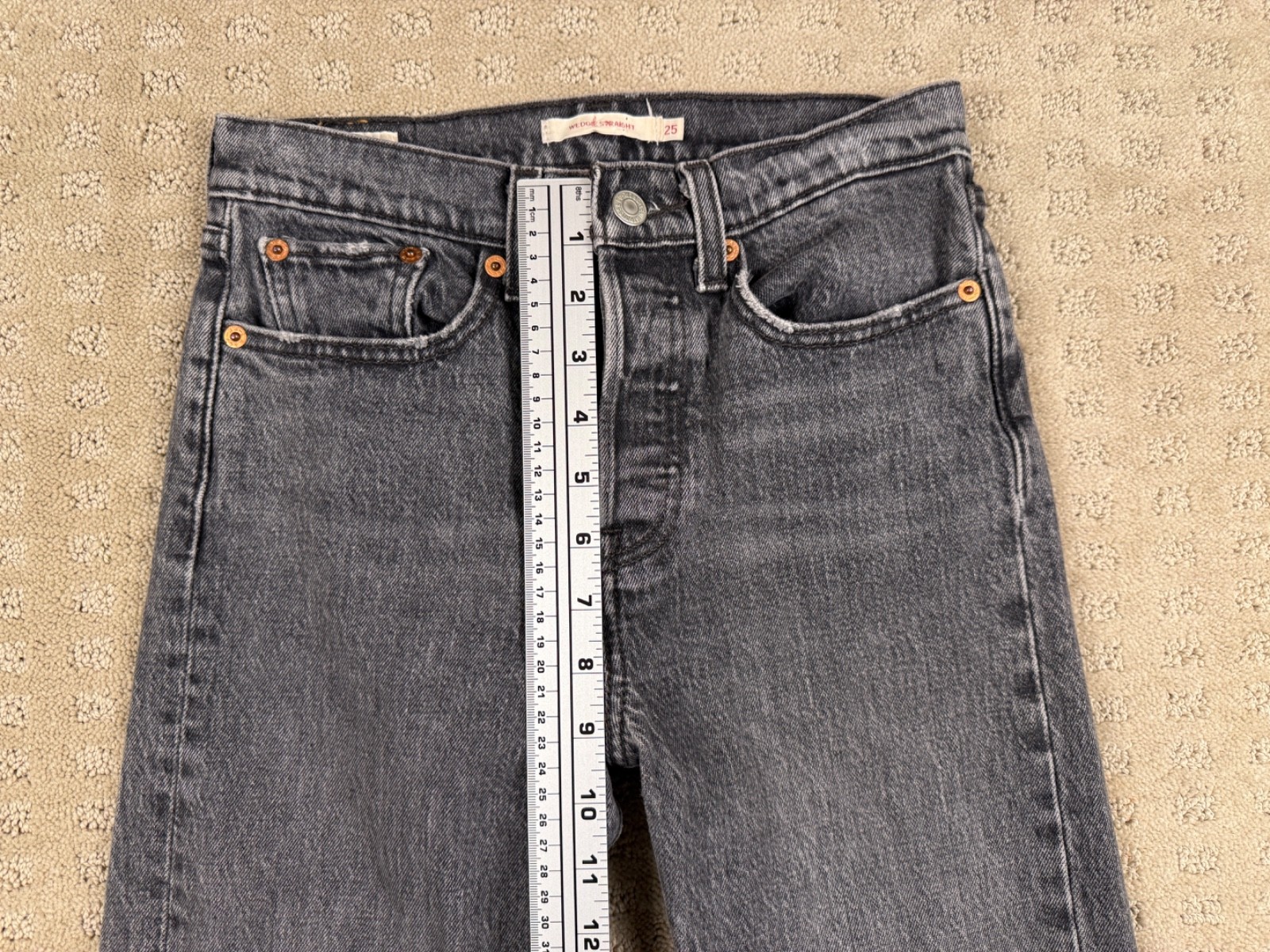 Woman’s Levi’s Wedgie Straight Premium Distressed Black Modern Big E 26×26 #1119