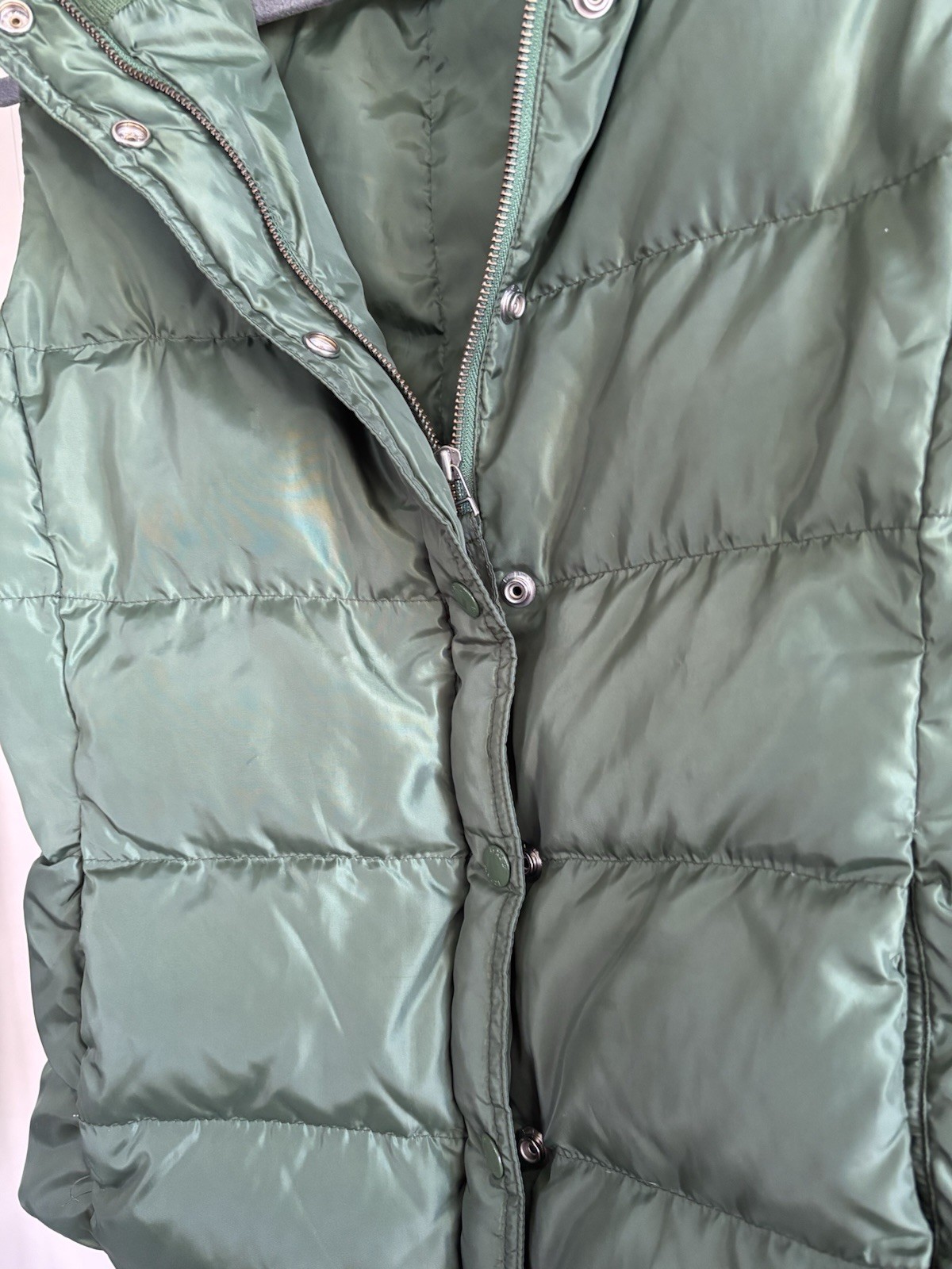J.Crew Green Puffer Vest Womens Medium Down Filled Quilted Snap Zip