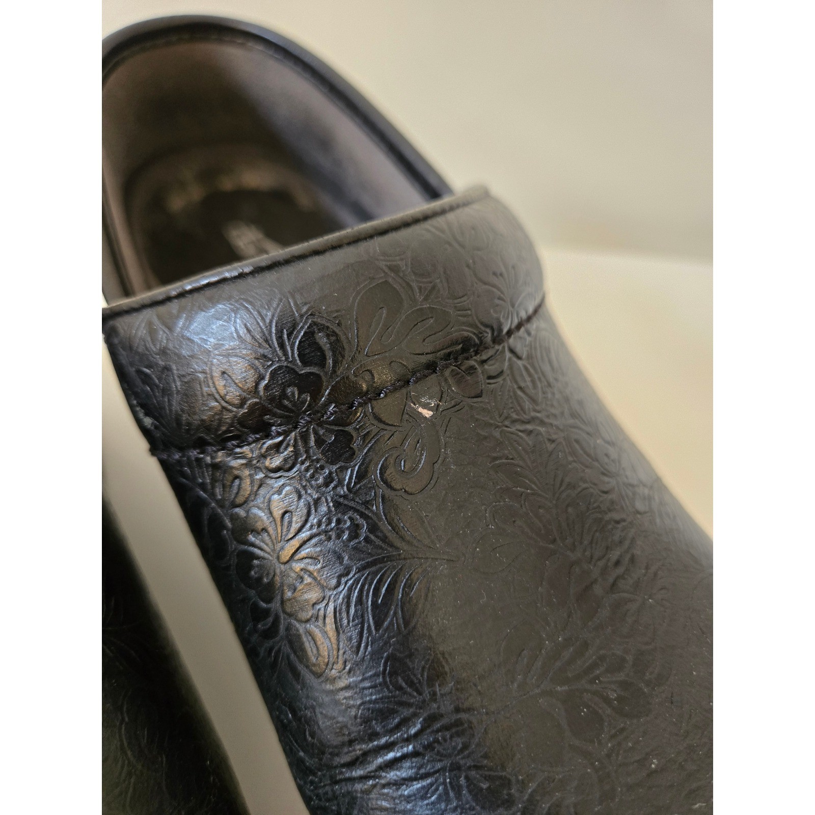 Dansko Professional Clogs Women’s 36 Black Floral Embossed Nursing Comfort Shoes