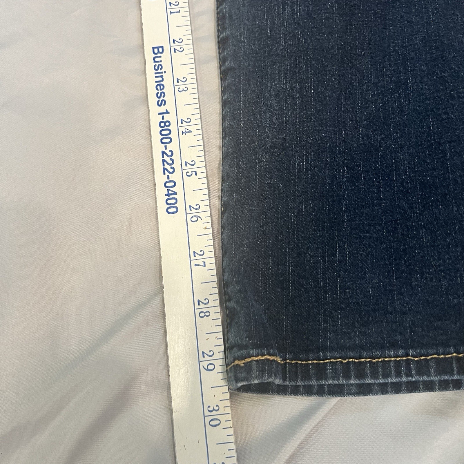 Women’s Signature By Levi Strauss Modern Straight Jeans Dark Wash 18