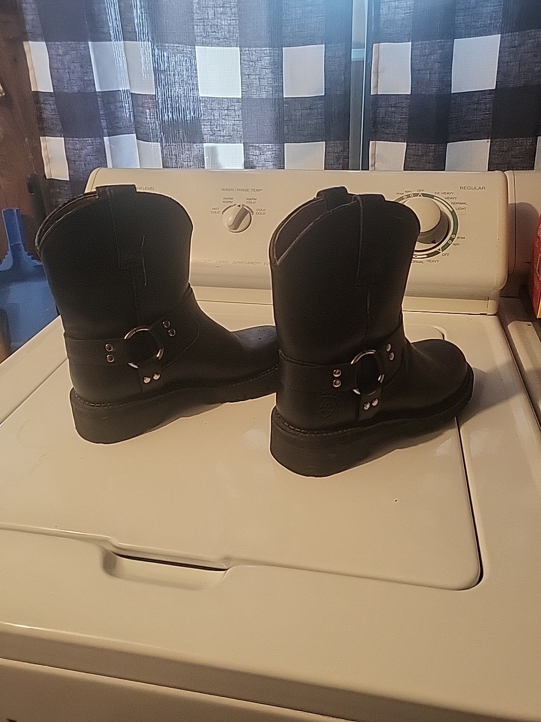 Ariat Boots 6B