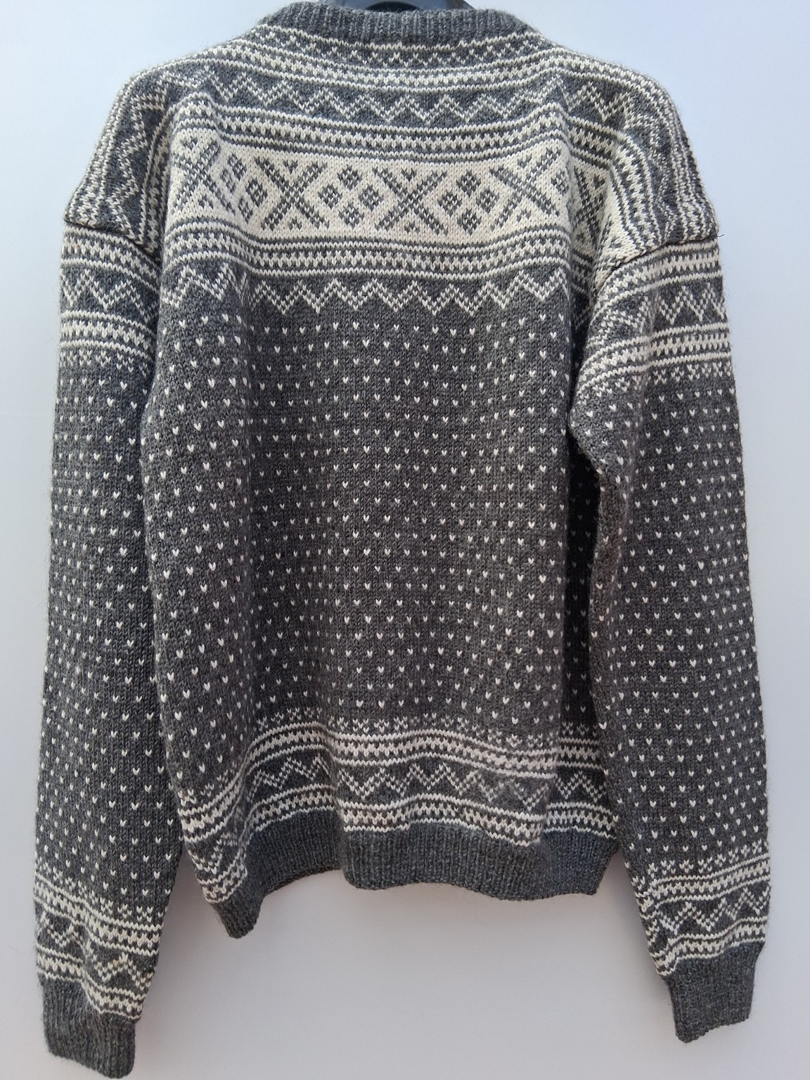 Vintage Hand Knitted Norwegian Wool Cardigan 100% Wool Nordic Folk Knit Men’s L