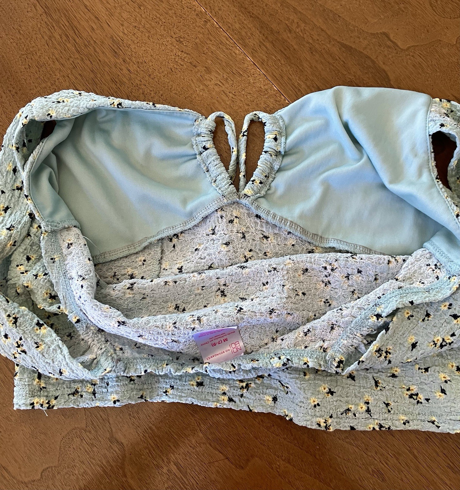 No Boundaries Boho Junior Med. (7-9) Sage Green Floral Cropped Top W/Tie Front