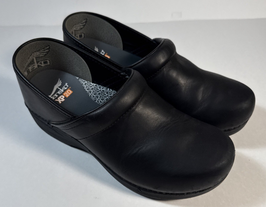 Dansko Matte Black Leather Slip Clogs XP 2.0 Work Shoes EU 40 US 9.5-10 FREE SH