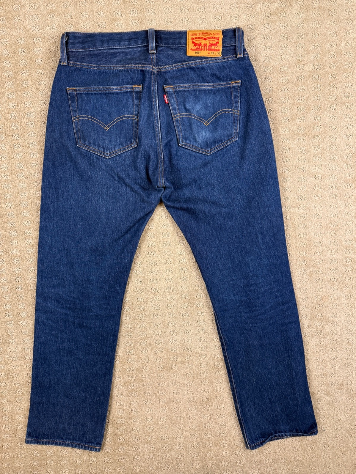 Men’s Levi’s 501 Jeans Button Fly Medium Wash Blue Denim Modern LVC 33×27 #1118